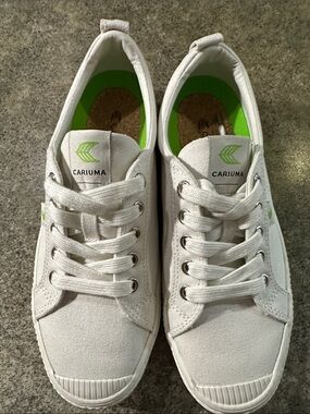 Cariuma White Canvas Sneakers with Lime Green Details